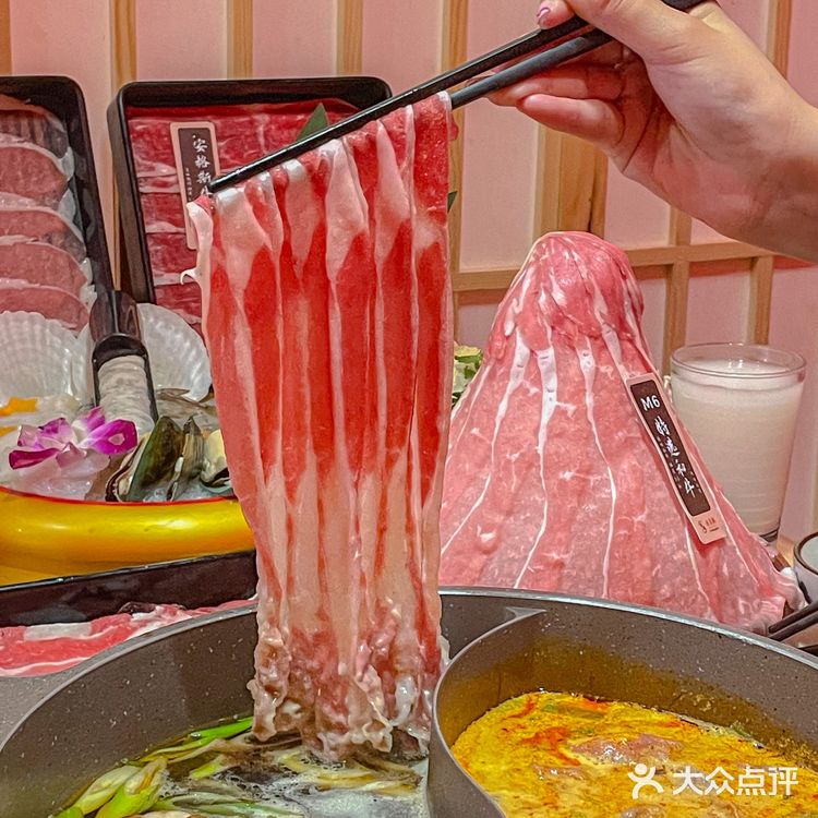成都美食｜一周三次都要吃的牛肉🥩寿喜锅 