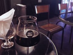 -TASTE ROOM Bar