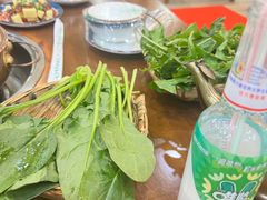 -岳记兴隆·青城腊排铜火锅(融创店)