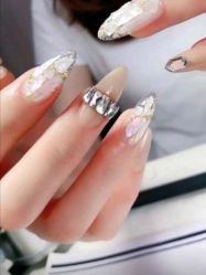 -美奈サロン美甲美睫皮肤管理