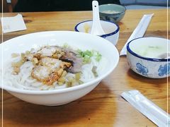 -牛八宝桂林米粉(八里庄店)