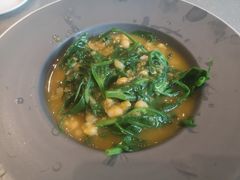 豌豆黄浸豌豆尖-半山腰·云南菜(侨福芳草地店)