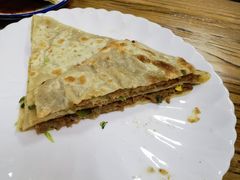 -溢心园香河肉饼总店
