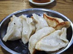 -黄阿姨锅贴大王(万航渡路店)