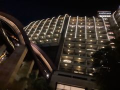 -三亚湾海居铂尔曼度假酒店