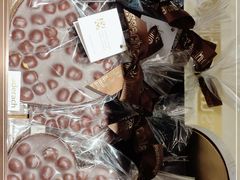 -Laderach 莱德拉(上海环贸iapm店)