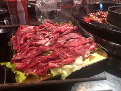 大片精瘦肉的牛肉也非常棒-南山八号火锅(曲江创意谷店)