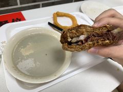-老磁器口豆汁店(天坛店)