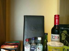 -上海滴水湖皇冠假日酒店