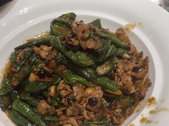 -黄泥岗·地道湖北菜(奥特莱斯店)