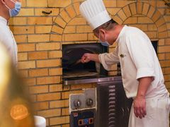 -圣丰索菲特·2 On 988 Café 自助餐厅