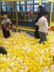 点击看大图 -动力星球家庭亲子游乐中心