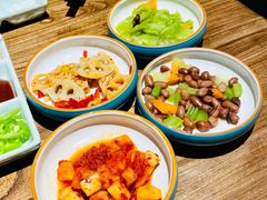 -明洞阿姨·韩式酱蟹烤肉·创意料理(三元桥店)