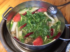 -大众跷脚牛肉馆·非遗传承单位(峨眉山店)