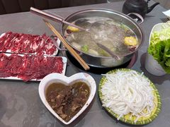 -官塘陈记鱼生·潮汕砂锅粥·牛肉火锅(潮枫路总店)