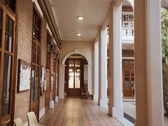 -香港大学