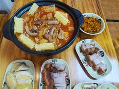 -螺阿牛柳州螺蛳粉·特色煲仔饭