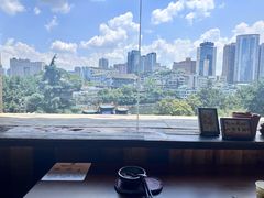 -包整·丝娃娃(一览甲秀楼风景店)