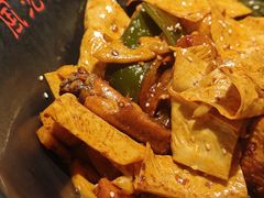 -风光老灶麻辣香锅(大成路翠微百货店)