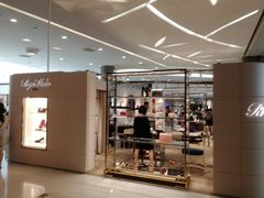 -Roger Vivier(北京SKP店)