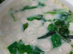 招牌自制手打鱼丸汤-北李妈妈菜·虾爬子大锅贴(贵和店)