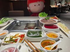 -海底捞火锅鲜切牛肉主题店(长寿路店)