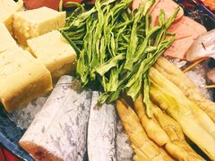 谭鸭血网红拼盘-谭鸭血老火锅(漳州路店)