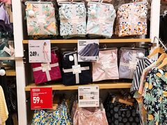 -优衣库(苏州吴江万象汇店)