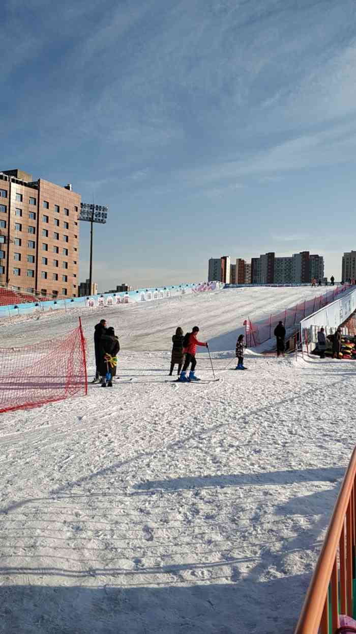 西山冰雪乐园售票处