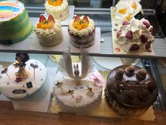 -焙丽拾光(麦凯乐直营店)