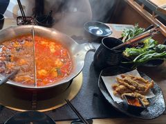 -湊湊火锅·茶憩(南京东路悦荟店)