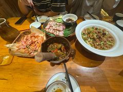 -老滇山寨•云南特色菜•地方菜•民族风情歌舞表演(金碧店)