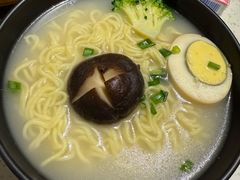 -肥仔文澳门猪骨煲(南京西路店)