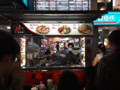 -六合夜市