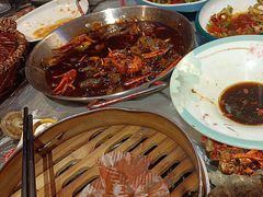 -老班长·小龙虾·鲜货烧烤大排档(金街美地店)
