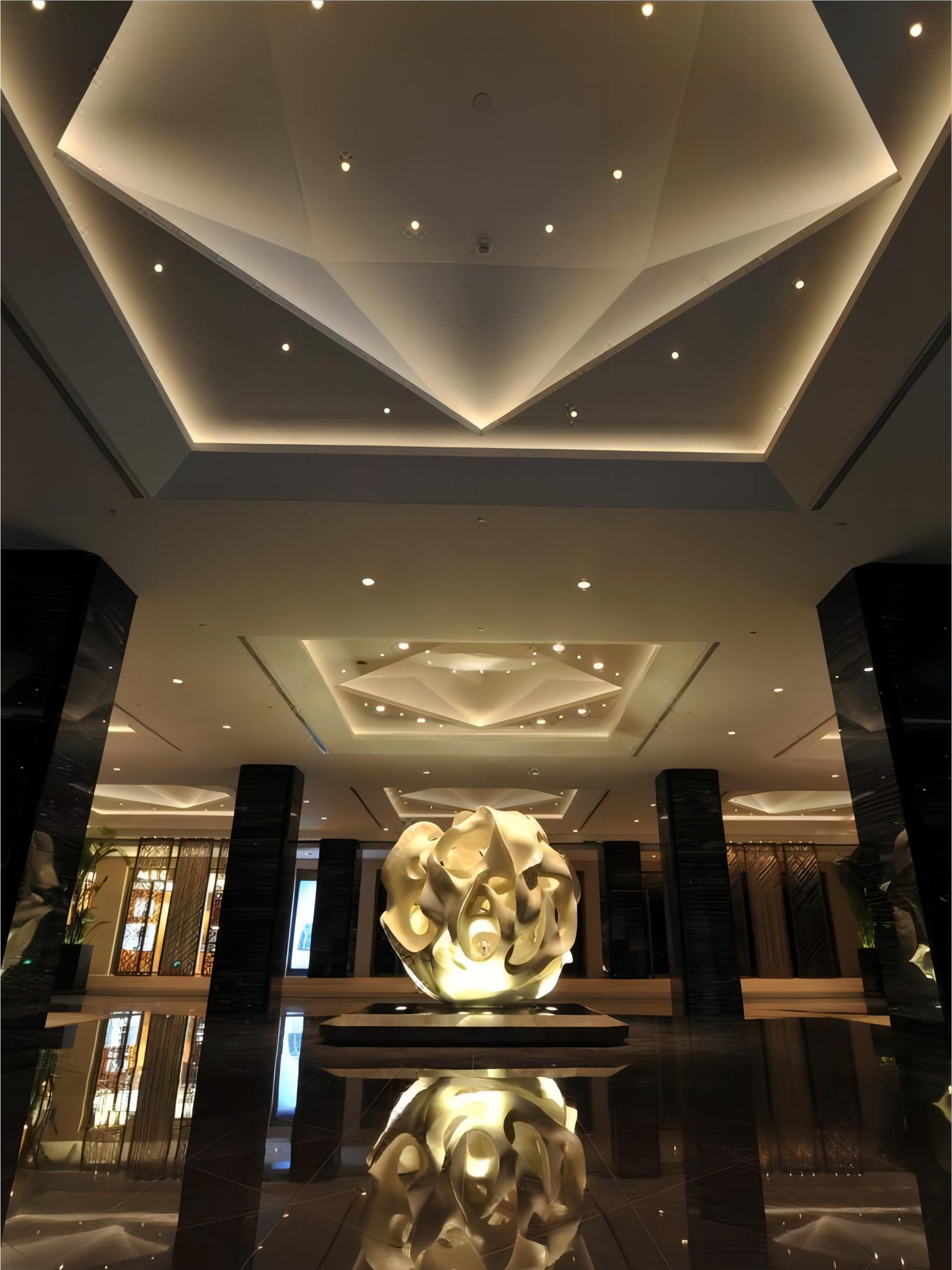 05酒店位置:
酒店位于鼓楼区汉中路,近中山路;酒店四周有德基广场