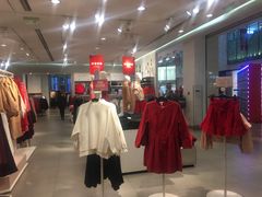 -H&M(鹏欣水游城店)