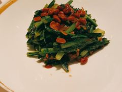 黄面酱油麦菜-金轩中餐厅 Jin Xuan(浦东丽思卡尔顿酒店)