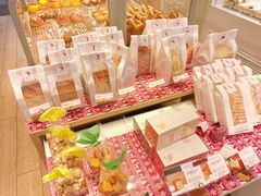 -好利来(高新枫叶广场店)