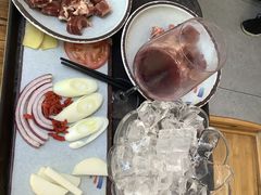 -毛辣果·贵州红酸汤牛肉火锅(西单店)