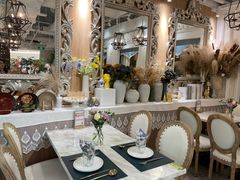 店内布置-HuaTa 花榻·花忆西葡餐厅(虹桥南丰城店)