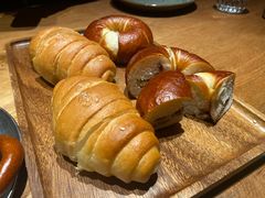 红豆芝士碱水贝果-长春藤咖啡(北园店)