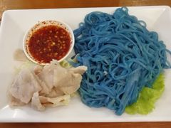 猪肉拌面-蝶豆花蓝面条