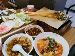 -怪噜范·老贵阳街头名小吃(鸿通城店)