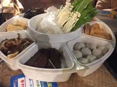 -鸡遇虾煲干锅火锅(小寨金莎店)