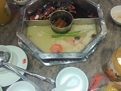 -佬土鹅肠火锅(中建大观店)