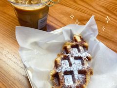 Bee的蜂巢拿铁-LilBee Coffee