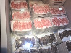 -蒙肥羊·酸汤潮牛·鲜牛肉火锅烤肉自助(岗顶店)