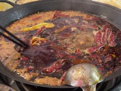 -黄潇洒老火锅(九眼桥宏济巷店)