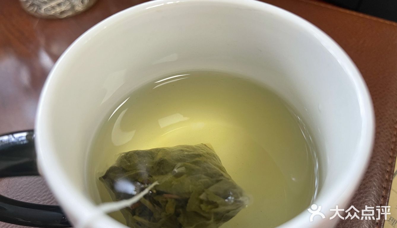 茶颜悦色的小罐茶-蜜桃乌龙茶